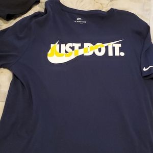 Nike graphic  t shirt